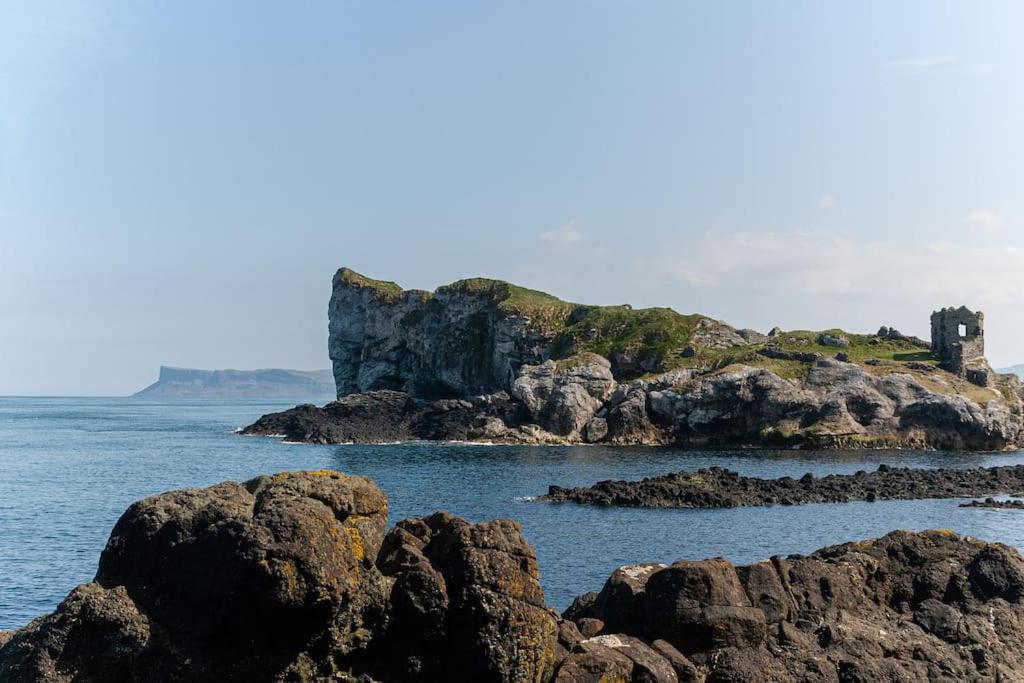 Causeway Coast Sea Shore Apartment - บัลลีคาสเซิล ภายนอก รูปภาพ